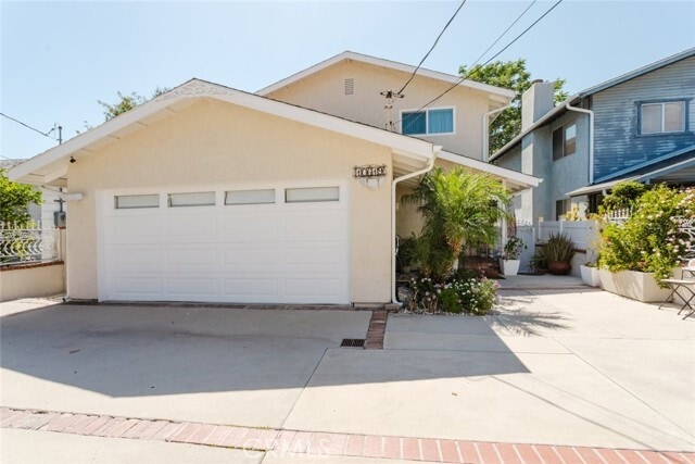 Building Photo - 10619 Mather Ave