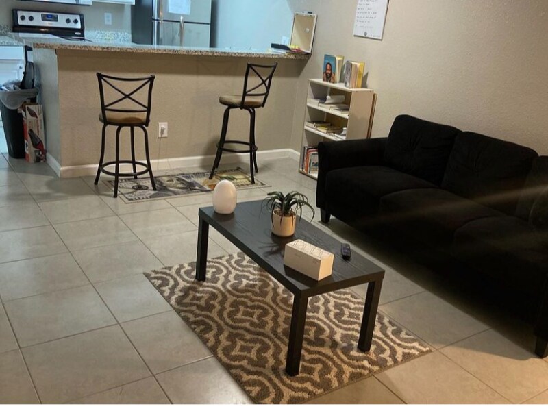 Foto del edificio - 3400 Woodchase Dr