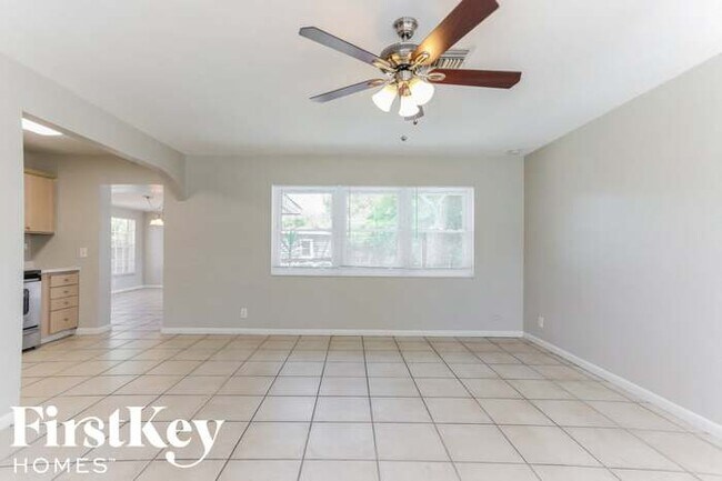Foto del edificio - 1118 NW 17th St