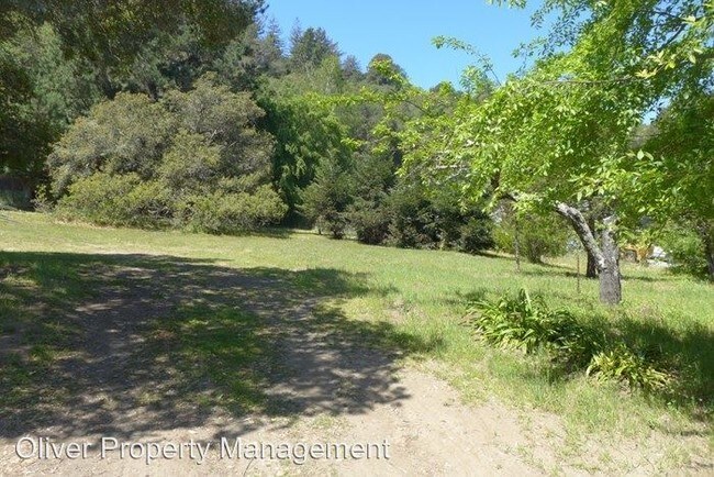 Foto del edificio - 6 br, 3 bath House - 255 Eureka Canyon Rd