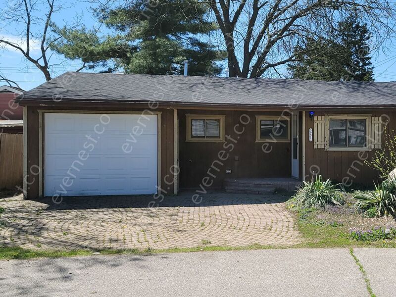 Primary Photo - 39812 Clintonview St