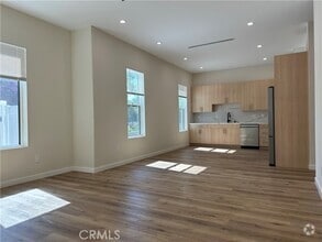 Building Photo - 6571 Ponce Ave