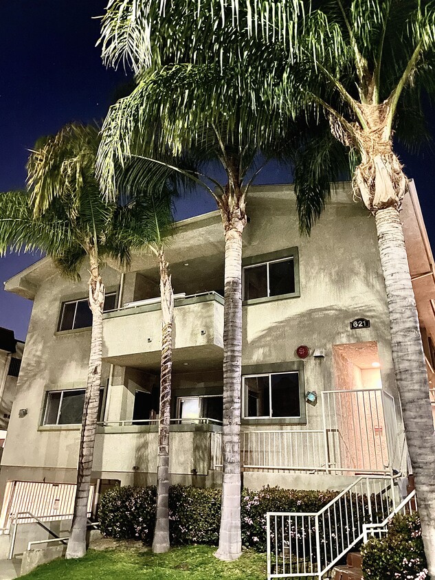 Primary Photo - 621 E Olive Ave