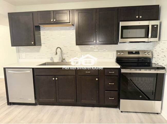 Building Photo - 13301 Katrinka Dr