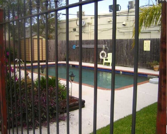 Foto del edificio - 4405 Barnett St. Unit D
