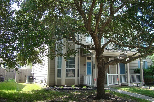 Building Photo - 23855 Pebworth Pl
