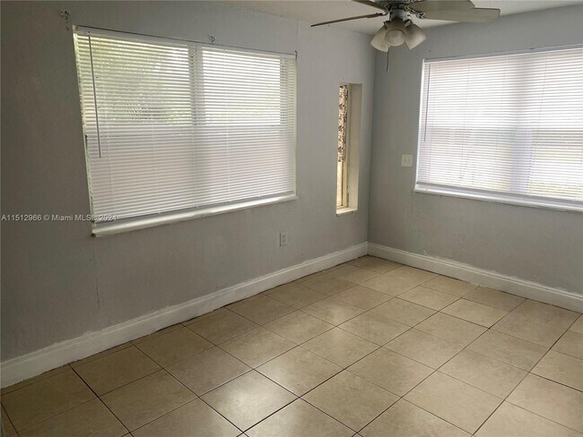 Foto del edificio - 2800 SW 7th St