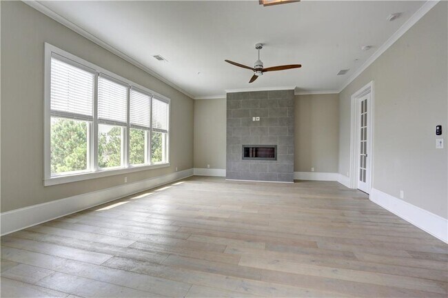 Building Photo - 12600 Marstrow Dr