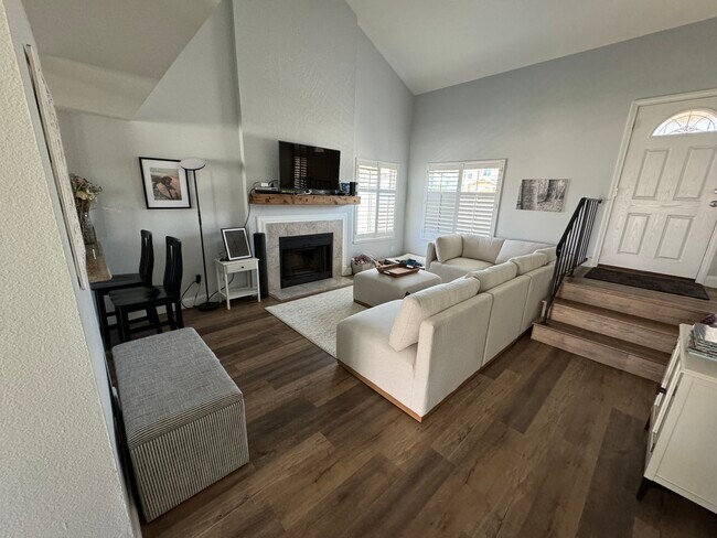 Building Photo - 10692 Braverman Dr