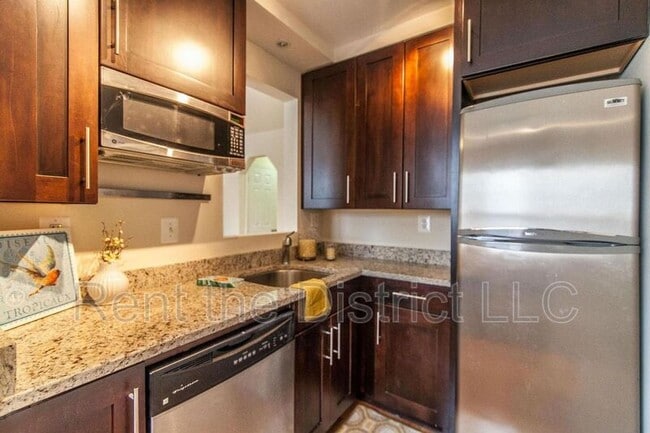 Foto del edificio - 1367 K St SE