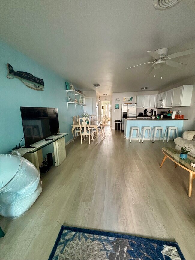 Foto del edificio - 600 Carolina Beach Ave S