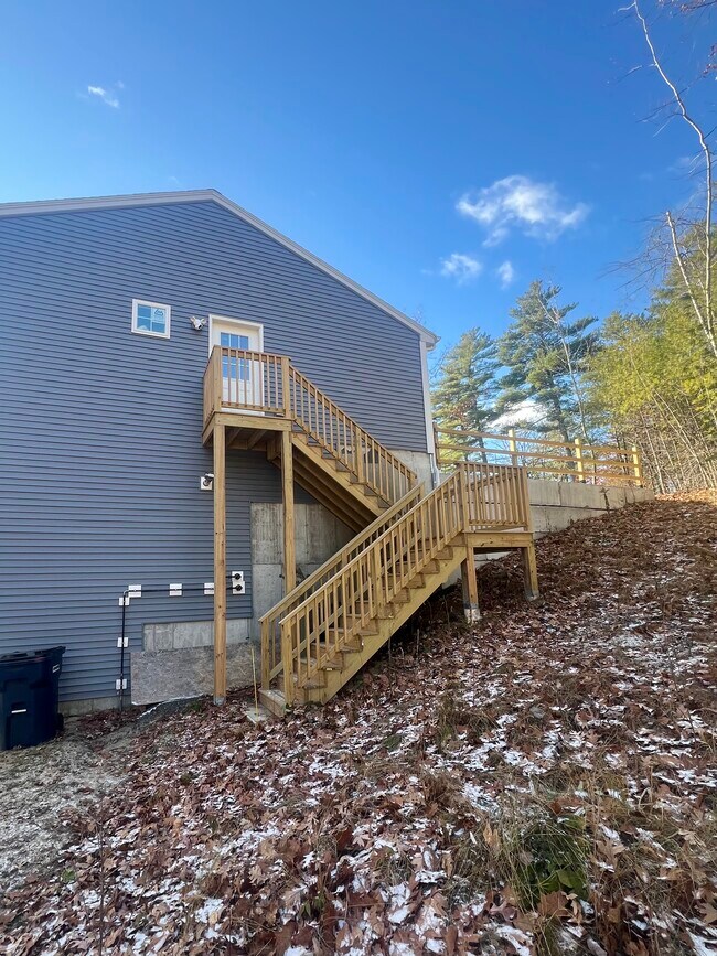 Foto del edificio - 652 Goodwins Mills Rd