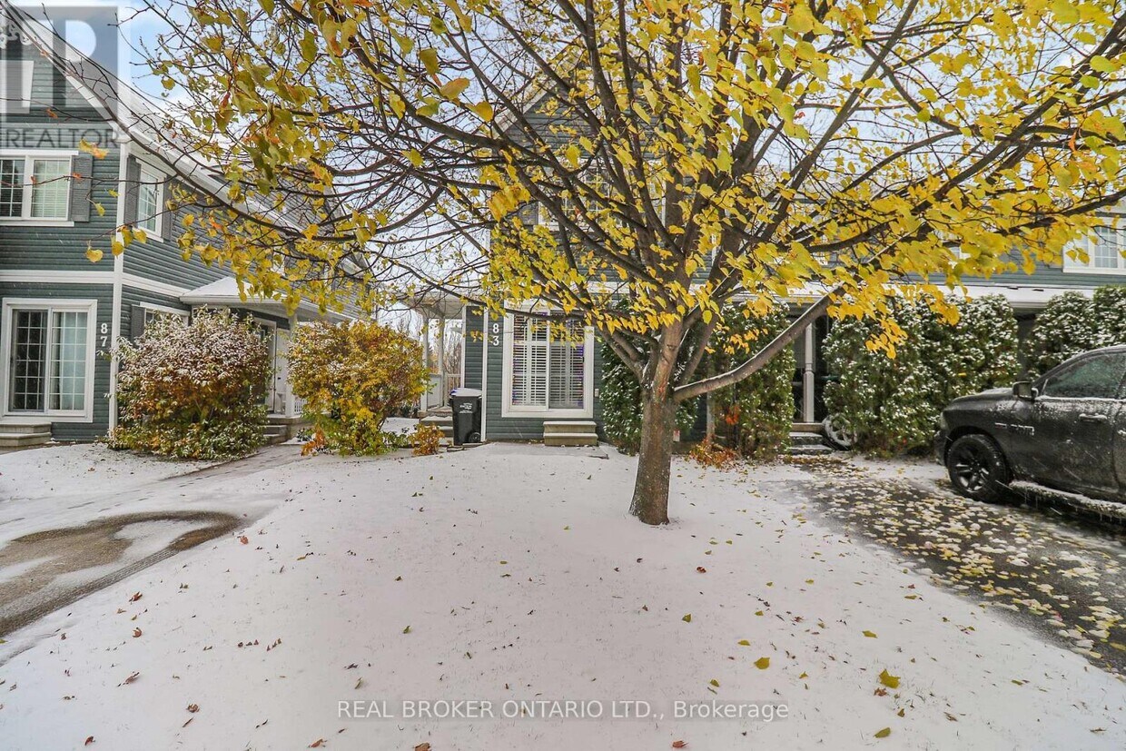 Primary Photo - 83 Green Briar Dr