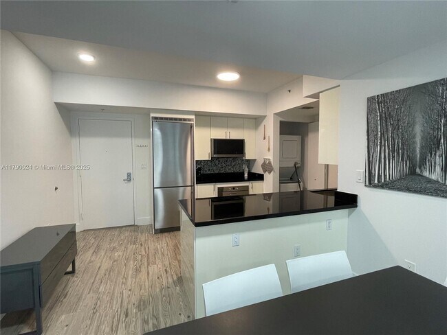Foto del edificio - 92 SW 3rd St