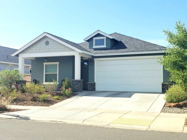 Building Photo - 2868 Pin Oak Ln