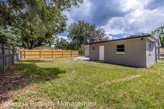 Building Photo - 3 br, 2 bath House - 1515 W. Lambright St.