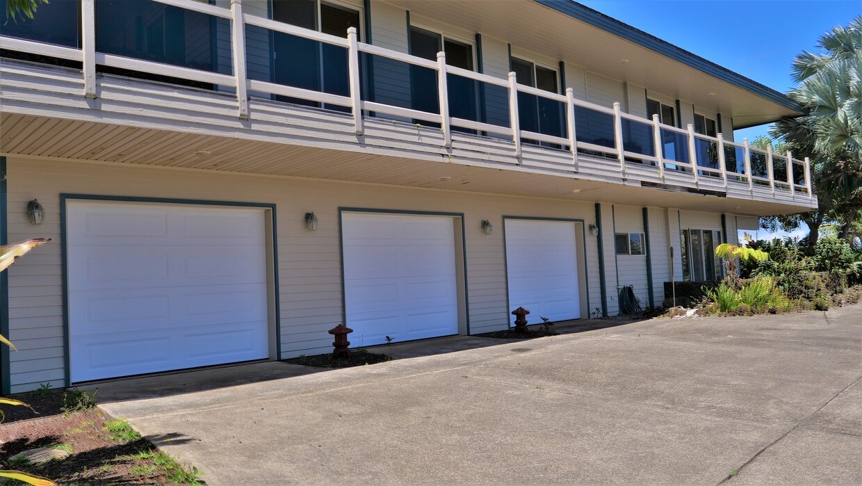 Primary Photo - Home Located in Cliffs at Kahakuloa