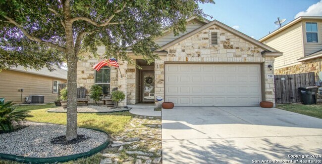 Building Photo - 739 Guna Dr