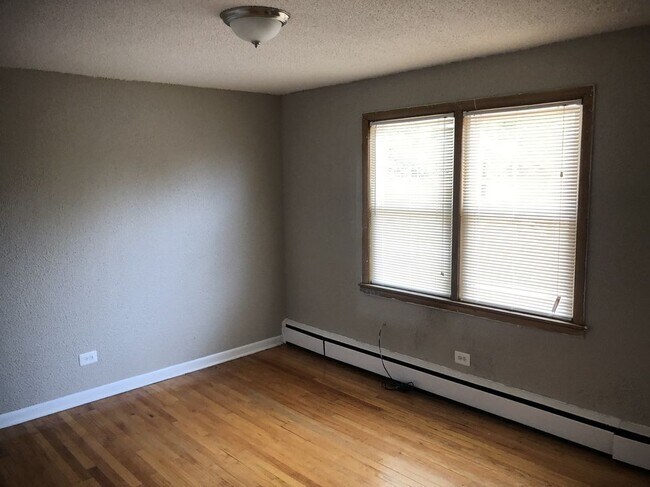 1st Floor - 8059 S Escanaba Ave