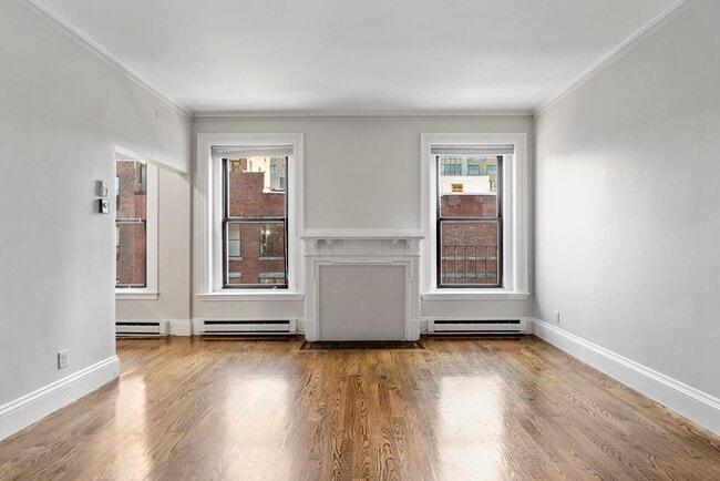 Building Photo - 232 Newbury St