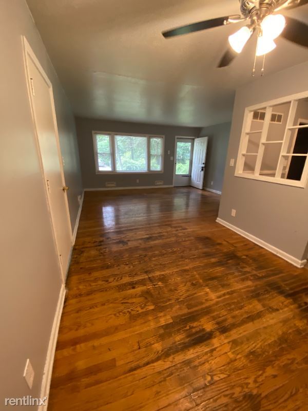 Building Photo - 3 br, 1 bath House - 8901 E 54th St