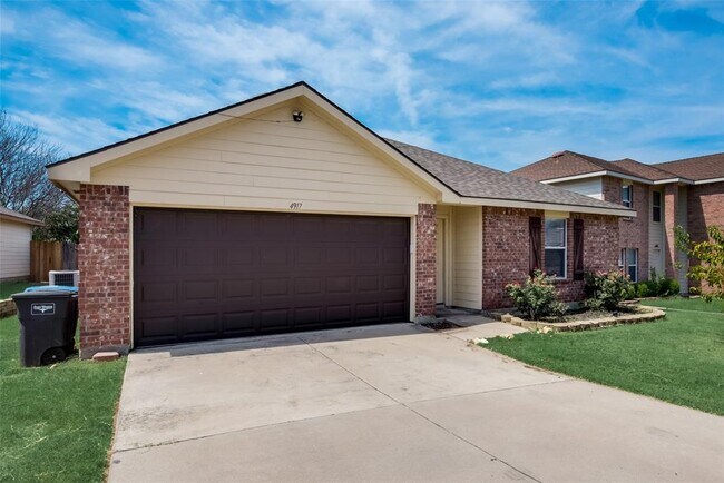 Building Photo - 4917 Parkrise Dr