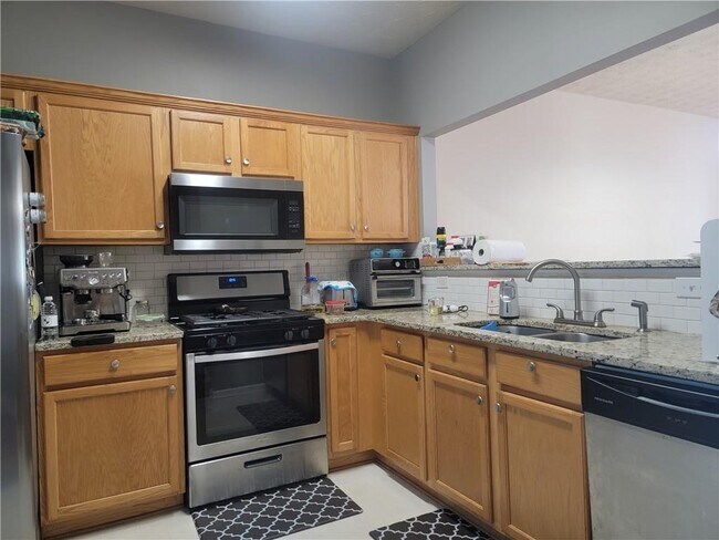 Building Photo - 801 Old Peachtree Rd NW