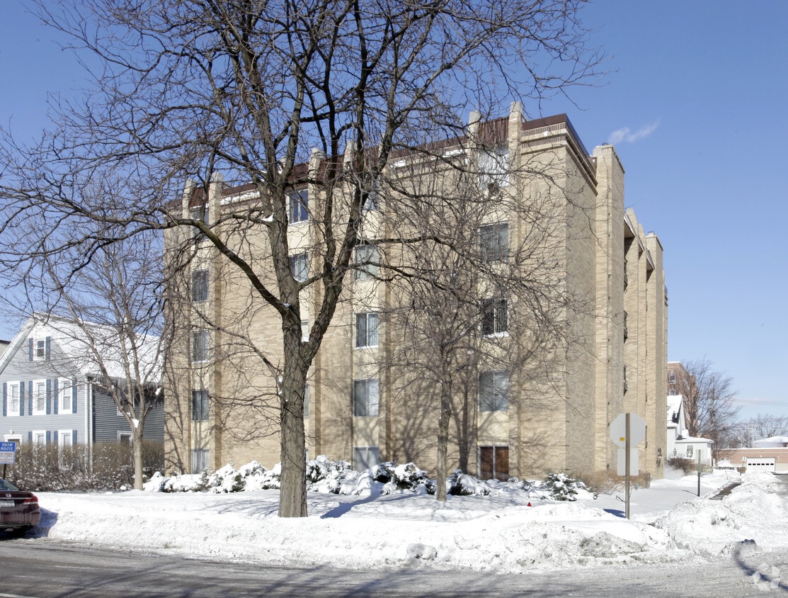 Building Photo - 550 Ida St