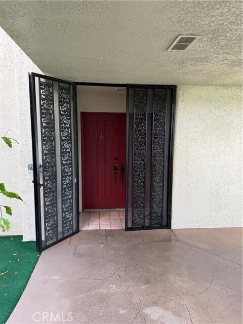 Foto del edificio - 2387 Via Mariposa W