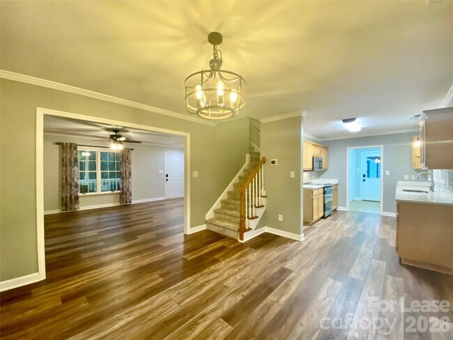 Foto del edificio - 10115 Timberhitch Rd