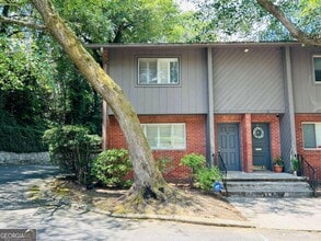 Building Photo - 1600 Briarcliff Rd NE