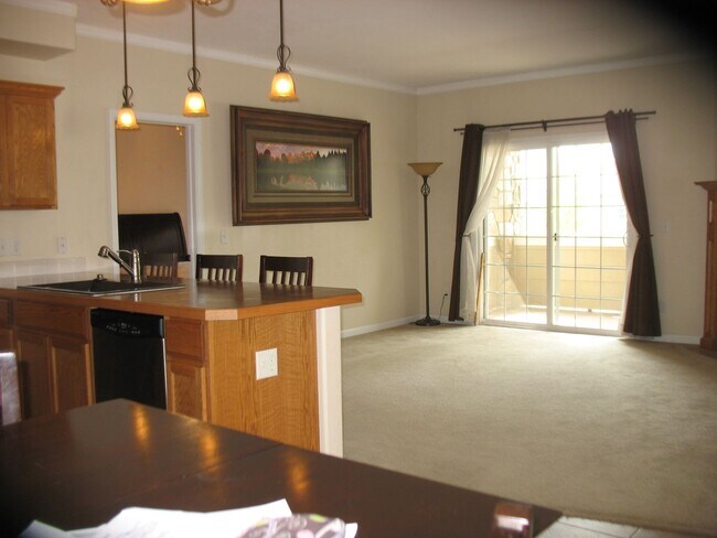 Foto del edificio - 2 Bed/2 Bath Condo in desirable Water Valley