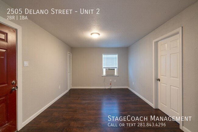 Building Photo - 2505 Delano St