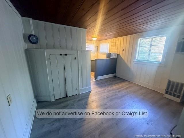 Foto del edificio - 201 Country Club Dr