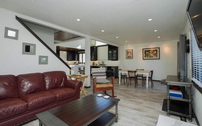 Building Photo - 1505 Little Bluestem Ct
