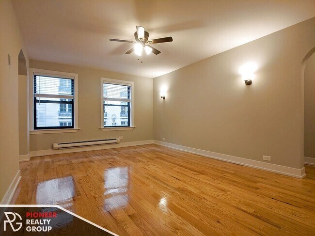 Foto del edificio - 425 W Roscoe St