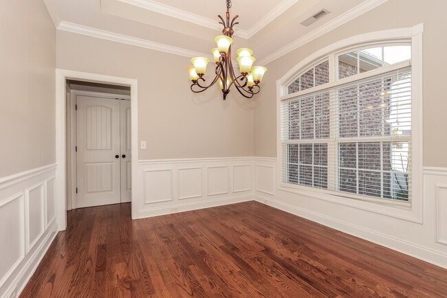 Foto del edificio - 1802 Walking Dr