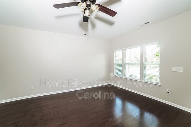 Building Photo - 2339 Autumn Mist Dr