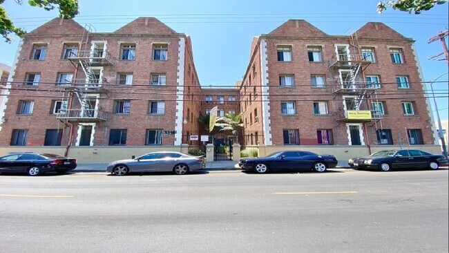 Foto del edificio - 3316 San Marino St Apartments