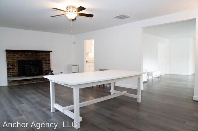 Foto del edificio - 3 br, 2 bath House - 20422 120th Ave SE