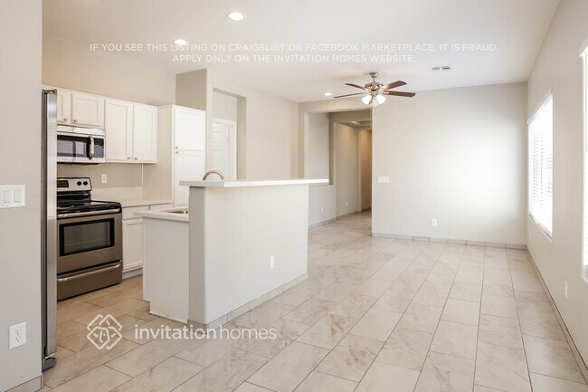 Building Photo - 5210 W Desert Hills Dr