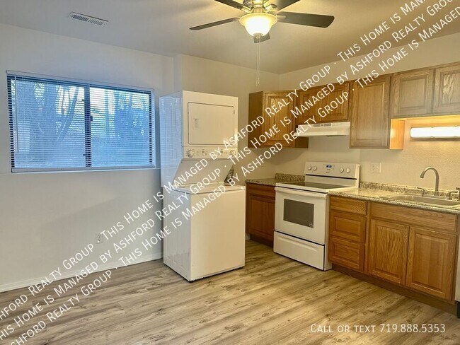 Foto del edificio - 1120 Yuma St