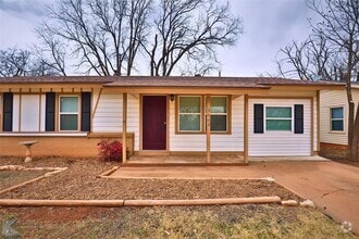 Building Photo - 3002 Post Oak Rd