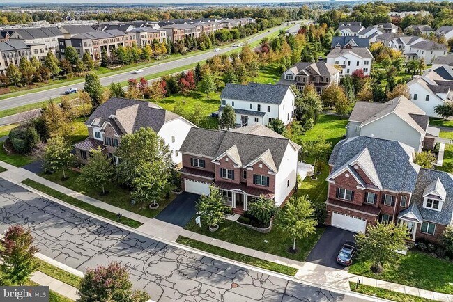 Building Photo - 42229 Majestic Knolls Dr