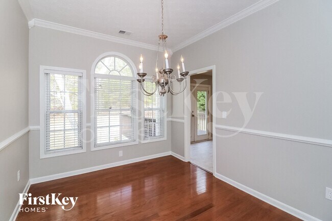 Foto del edificio - 1627 Eagle Dr