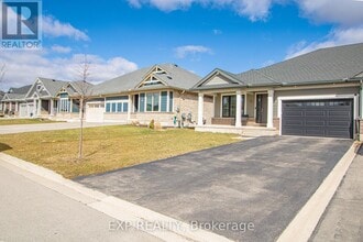 Building Photo - 17 Harlequin Ct