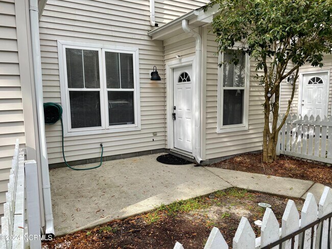 Building Photo - 5813 Wrightsville Ave