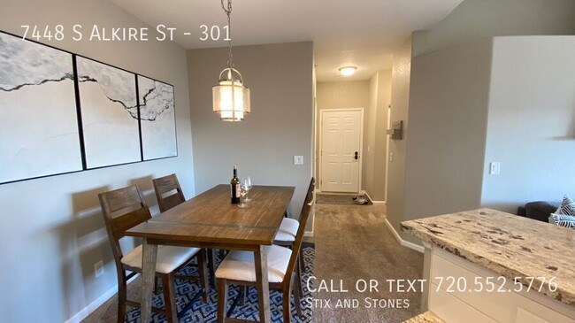 Foto del edificio - **Cozy Condo Available NOW** Minutes to Re...