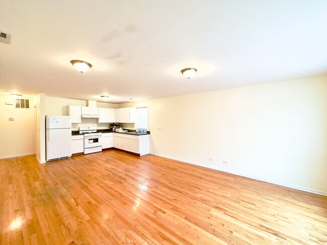 Foto del edificio - 2856 W 38th St