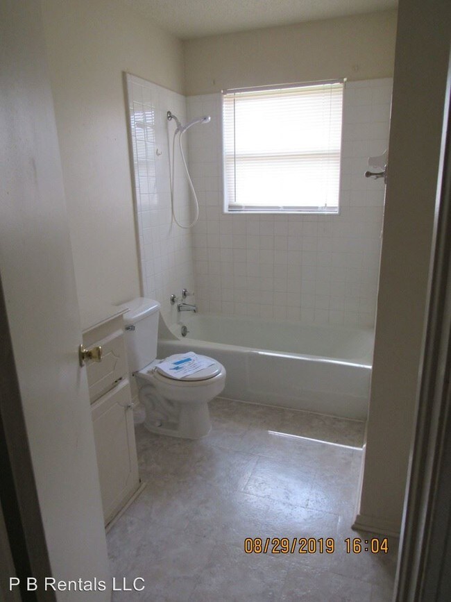Building Photo - 5 br, 2 bath House - 341 SW 71st Street